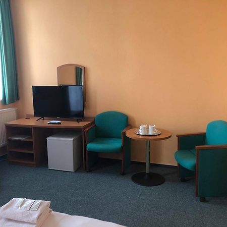 Grandhotel Novy Bor Ngoại thất bức ảnh