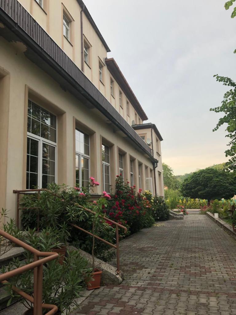 Grandhotel Novy Bor Ngoại thất bức ảnh